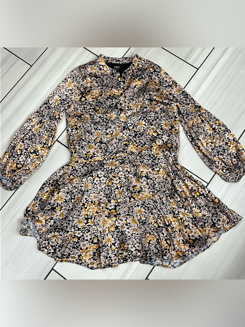 VICI Collection Floral Bubble Sleeve Mini Dress sz X-Small